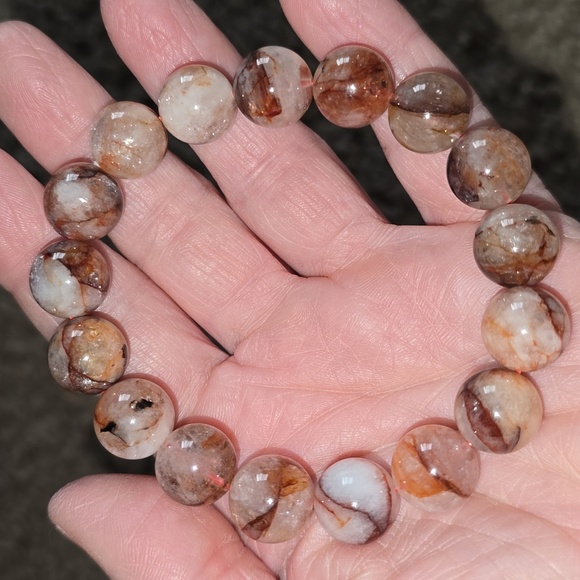 12mm Fire Quartz Bracelet - Picture 5 of 8